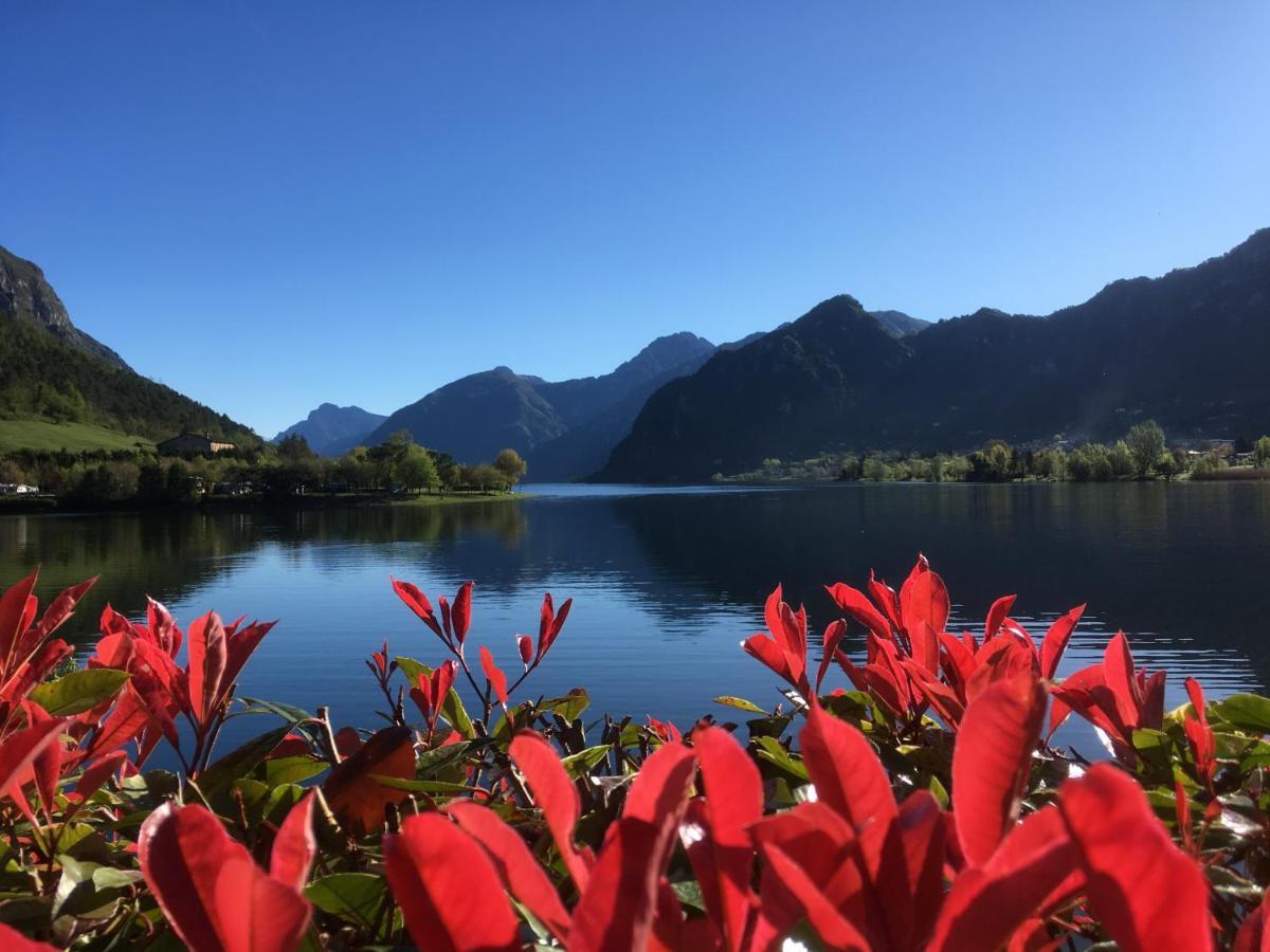 Casa Carla, Bis 4 Personen, Garten, Balkon Mit Blick Auf Den See Und Die Berge Crone Kültér fotó